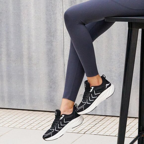 Women's Black Breathable Tennis Shoes Non-Slip Sneakers for Walking & Workout - Picture 7 of 7